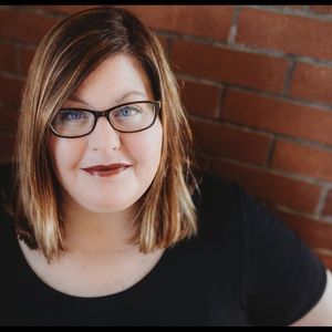 Meet your Posher, Angie